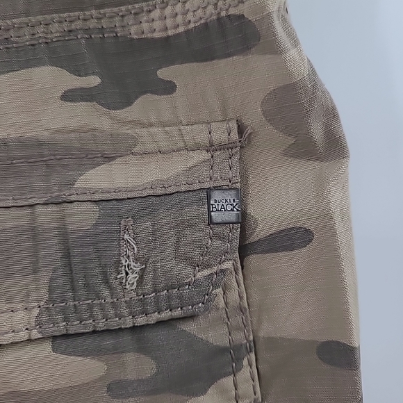 Buckle Black Mens Standard Fit‎ Cargo Shorts Size 36 - Picture 3 of 7
